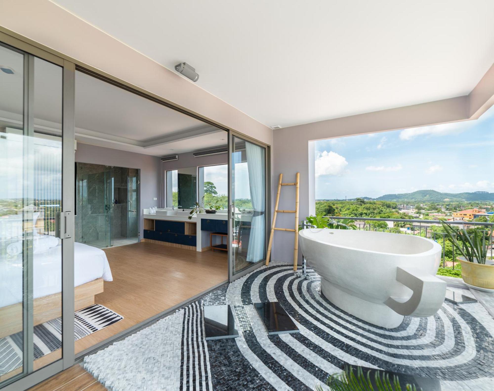 The Blue Hotel - Sha Plus Chalong Bagian luar foto