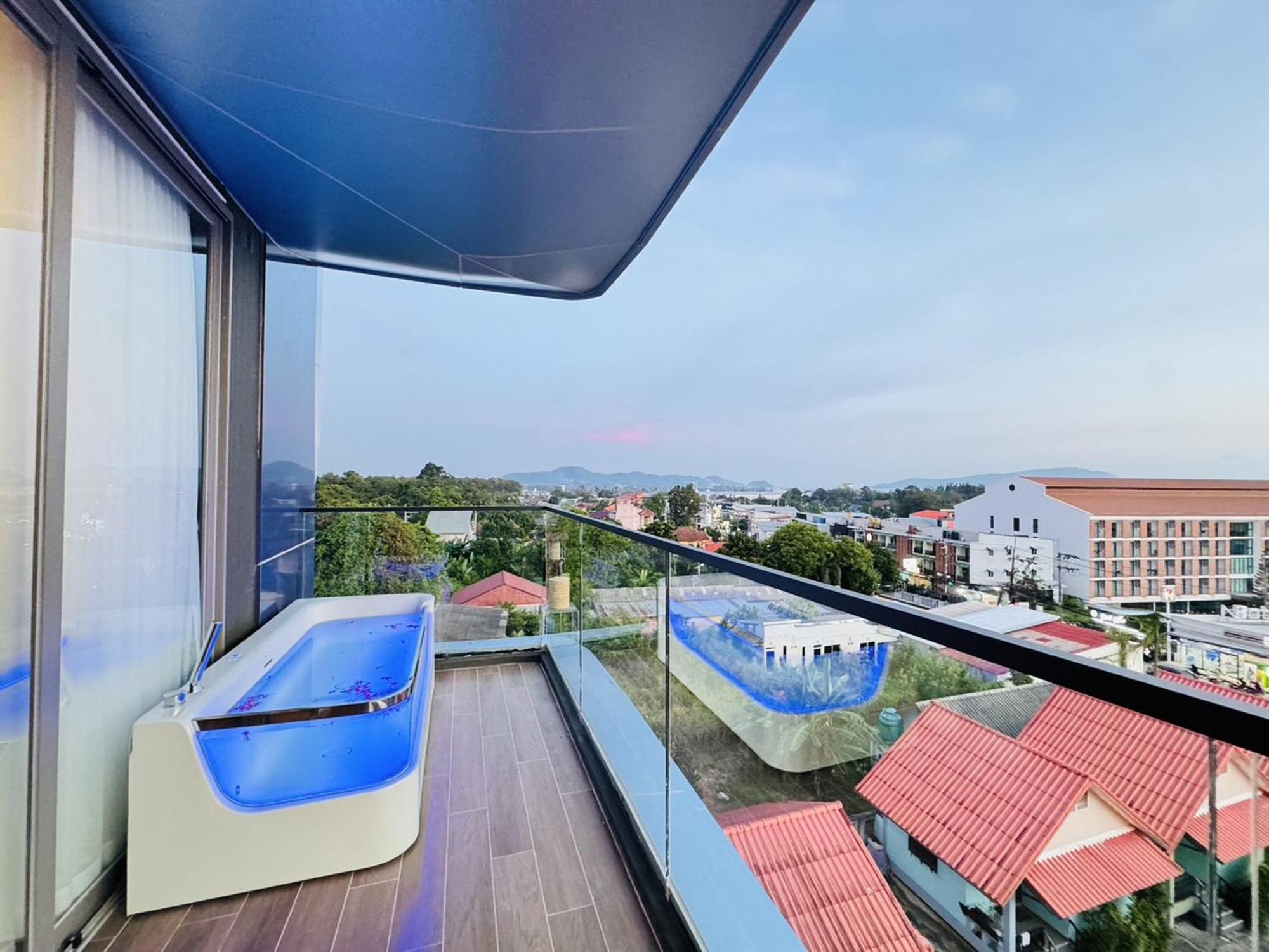 The Blue Hotel - Sha Plus Chalong Ruang foto