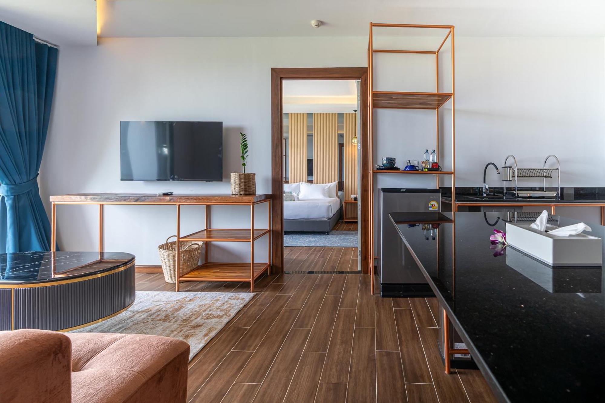 The Blue Hotel - Sha Plus Chalong Ruang foto