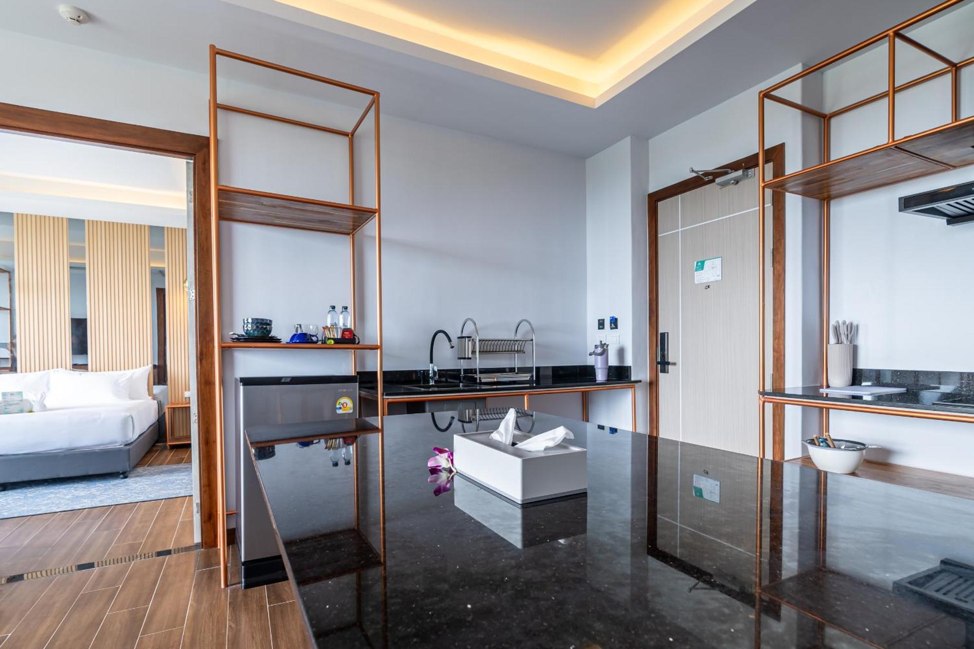 The Blue Hotel - Sha Plus Chalong Ruang foto